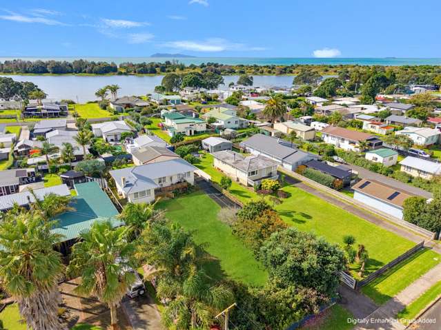 Coastal Living - Large Site!