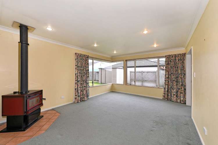 8 Holcroft Place Stoke_4