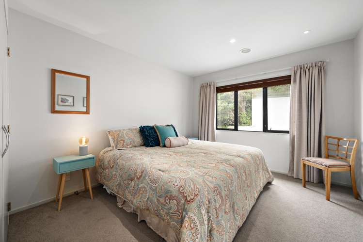 72 Downing Street Crofton Downs_11