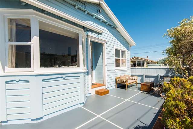 93 Ross Street Lyall Bay_1