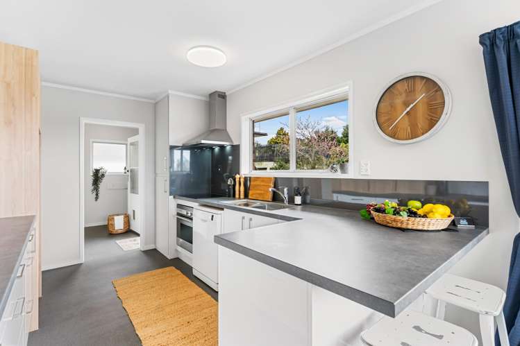 74 Advene Road Cockle Bay_13