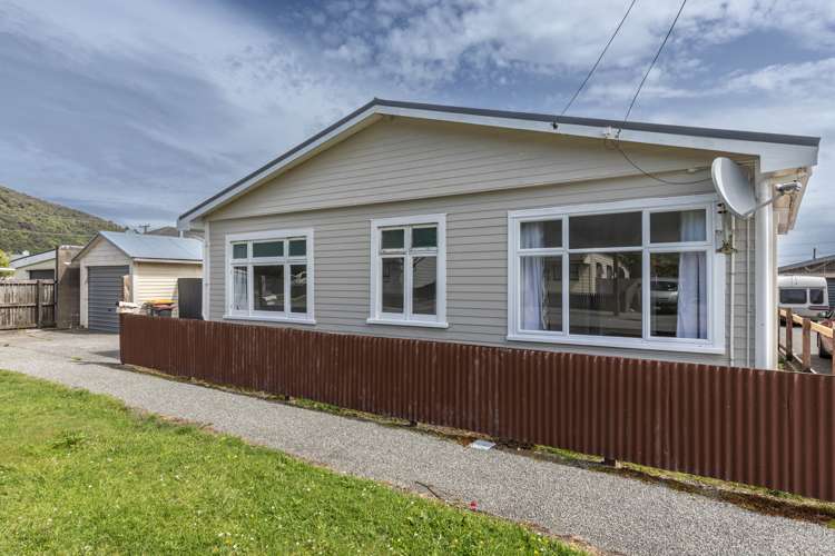 62 Fox Street Cobden_12