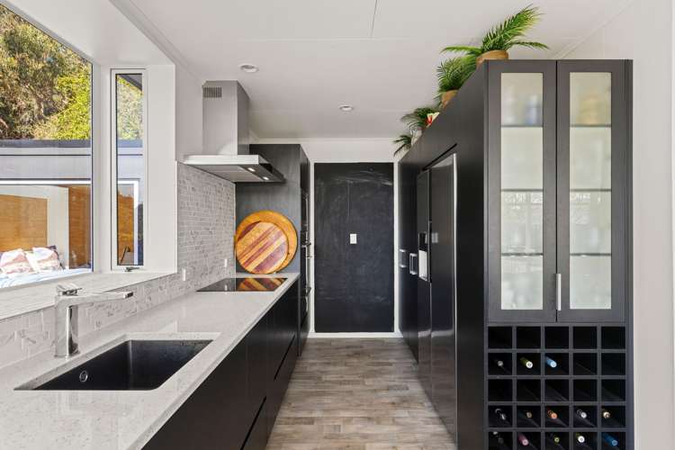 12 Andersons Road Charteris Bay_7