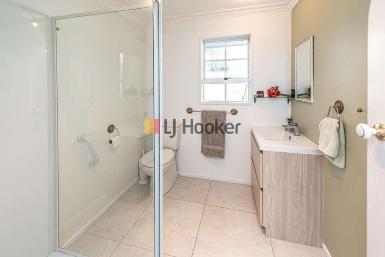 1a Peakes Road Saint Johns Hill_11