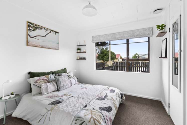16 Lanark Crescent Tamatea_10
