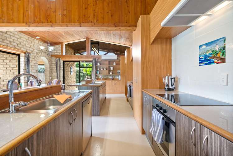 7 Valencia Place Matapouri_8