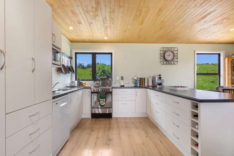 135 Bensemann Road_2