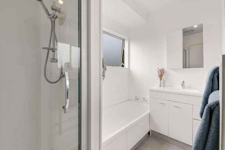 129 Awaroa Road Helensville_22