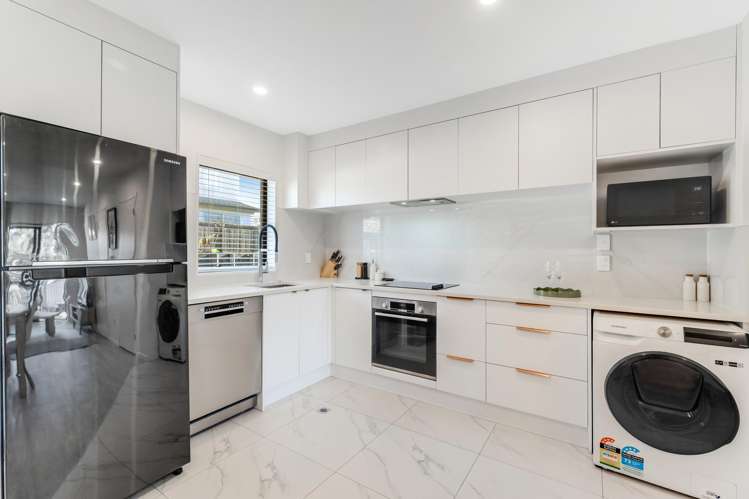 3/40 Mark Edward Drive_1