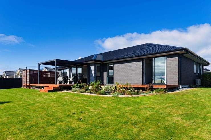 Kaikōura, a popular tourist town with impressive marine life, has one of the largest shares of multiple property owners with a mortgage in New Zealand. Photo / Getty Images