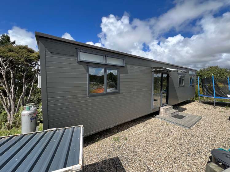 10 Te Toki Way Raglan_14