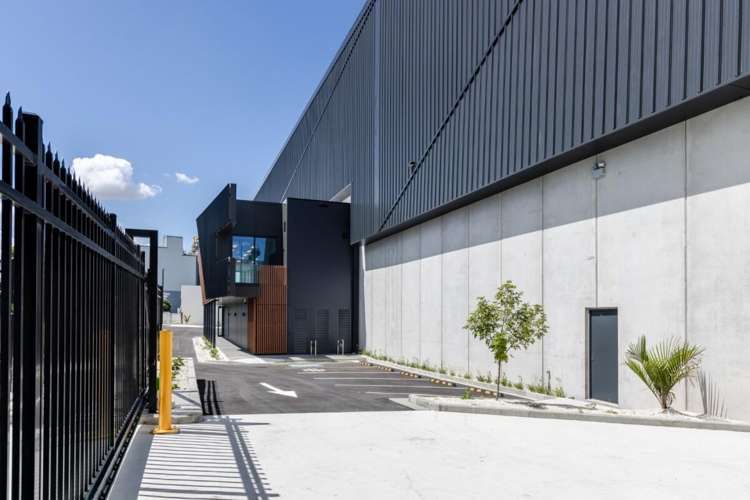 7-23 Cain Road Penrose_16