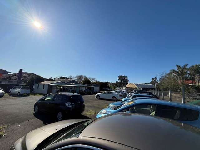 Yard/146-150 Railside Avenue Henderson_3