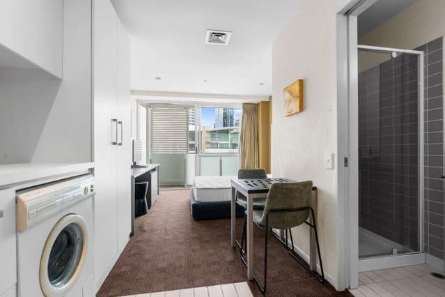 2204/10 Waterloo Quadrant 10015_2