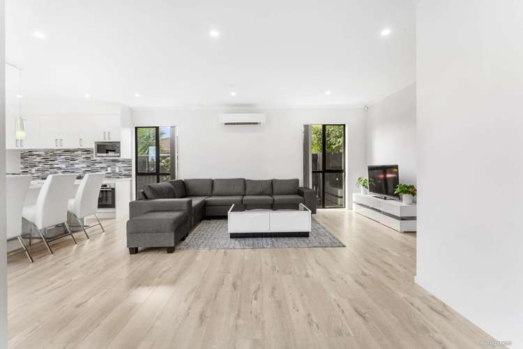 8 Whiti Lane Pakuranga_10