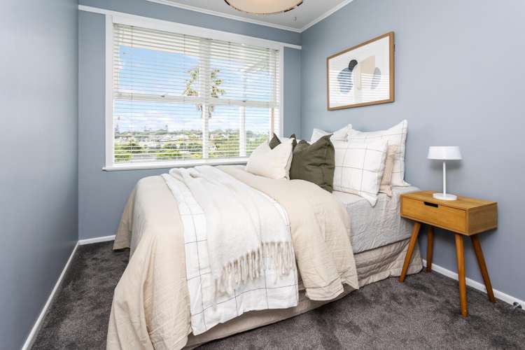 8 Currie Avenue Hillsborough_6