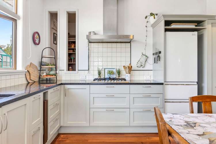 364 The Coastal Highway_4