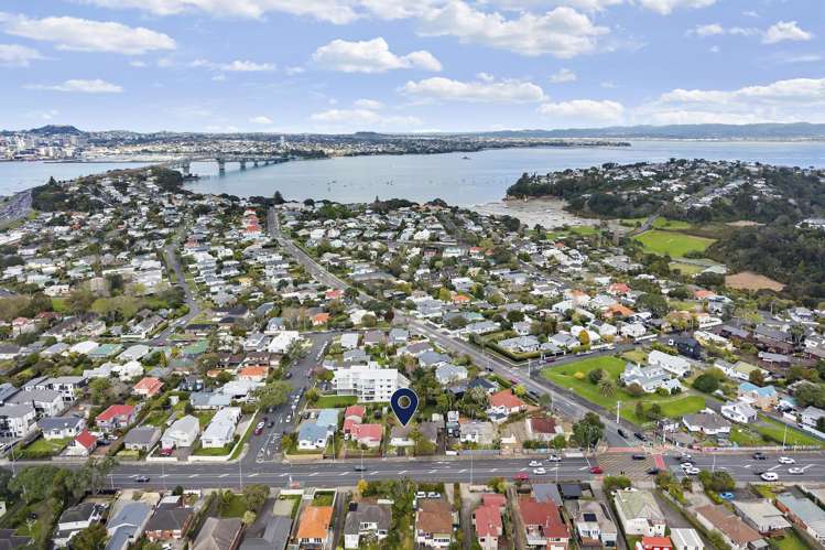 30 Onewa Road Northcote_16