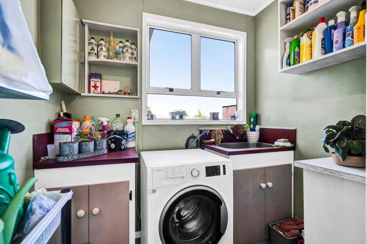 14 Trelawney Crescent Westown_16