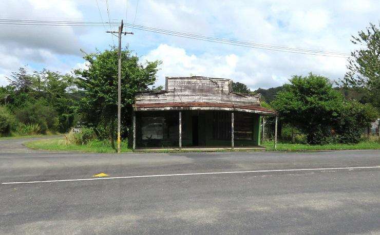 A three-bedroom fire-damaged home on Roscommon Road, in Clendon Park, Auckland, had a <img reserve and sold for $661,000 in a heated auction. Photo / Supplied