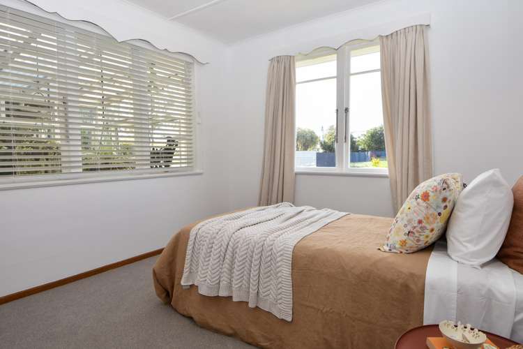 87 Kent Street Carterton_17