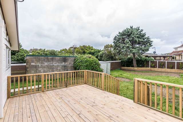 63 Eatwell Avenue Paraparaumu Beach_3