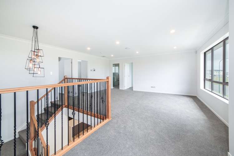 84 Donegal Park Drive Flat Bush_10