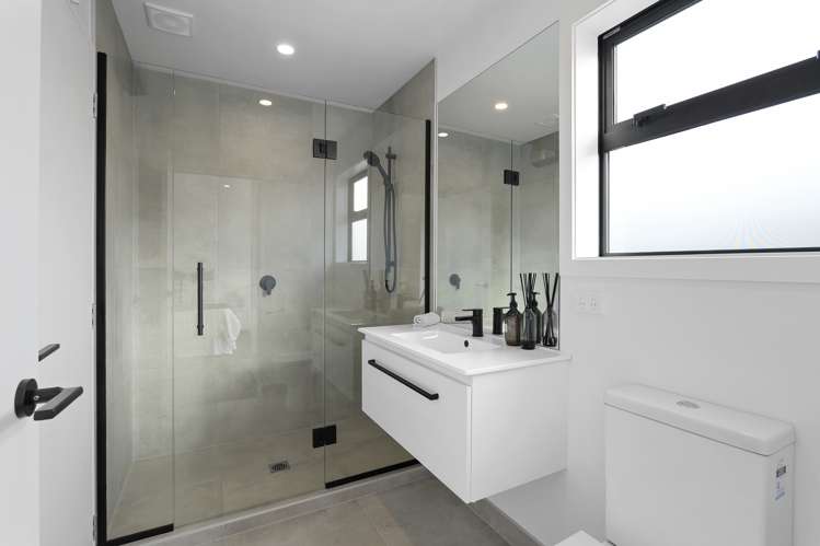 1/62 Antigua Street Addington_14