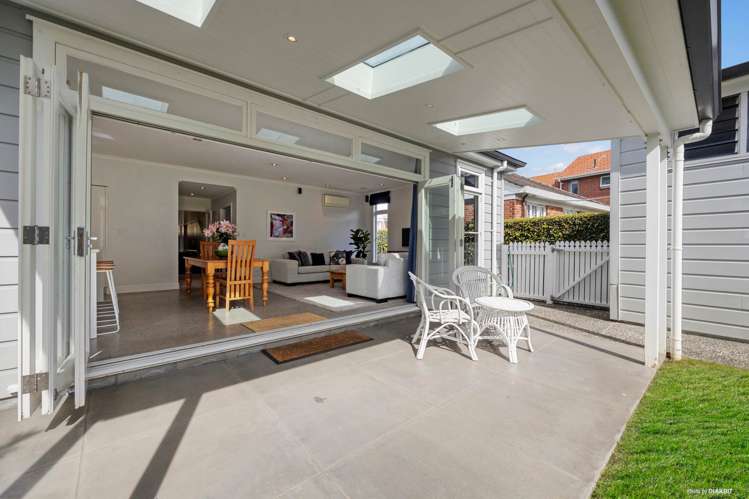 50 Main Highway Ellerslie_13