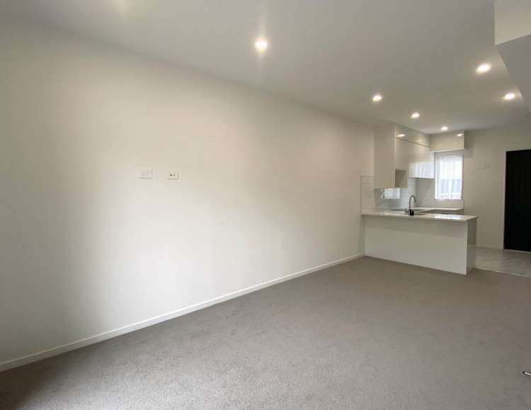 6/112 Moore Street Howick_3