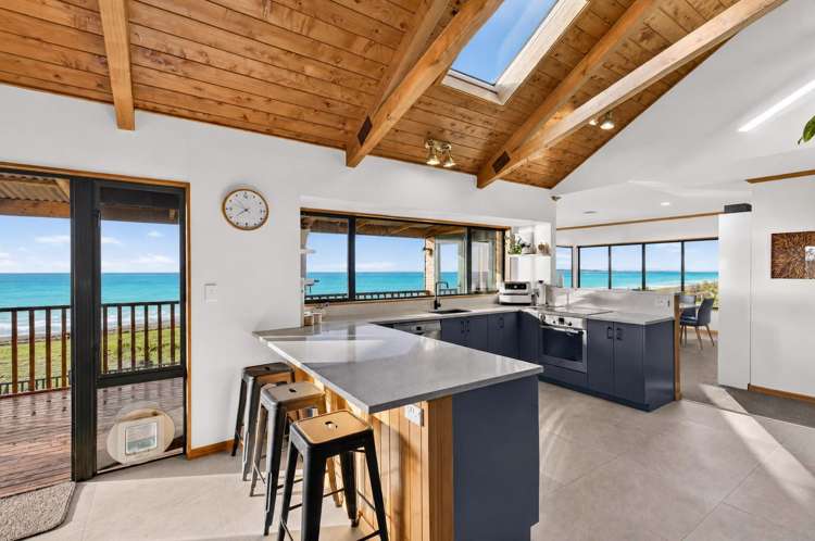 286 Whirinaki Road Bay View_10