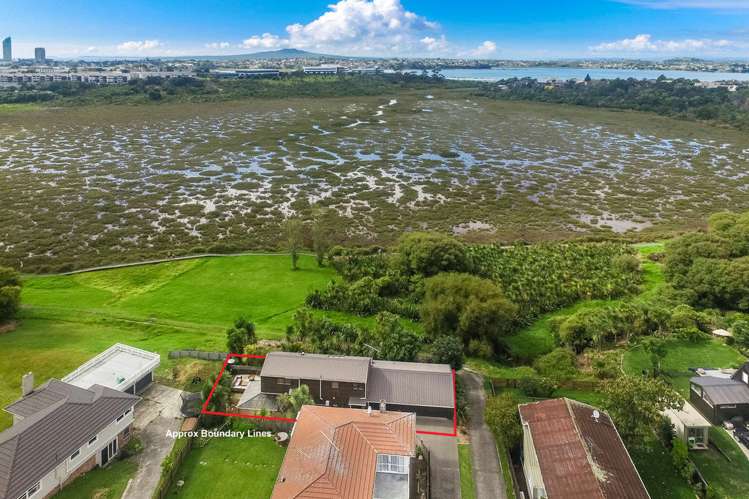 2/13 Arahia Street Northcote_18