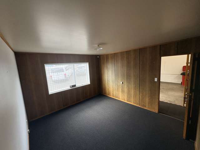 2/12 Maleme Street Greerton_3