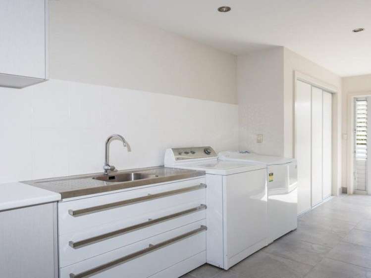 37 Taranga Road Langs Beach_14