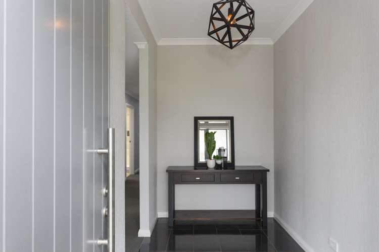 161 Spur Road West Feilding_1