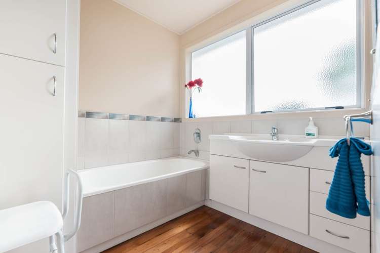 13 Juliet Avenue Howick_19