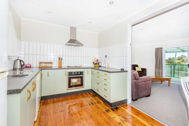 4 Omapere Street Waitangirua_11