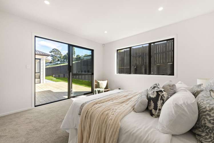 19 Whenuateitei Crescent Stanmore Bay_11