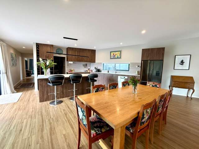  13 Matuku Lane Heathcote Valley_4