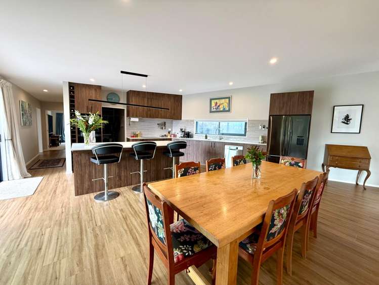  13 Matuku Lane Heathcote Valley_4