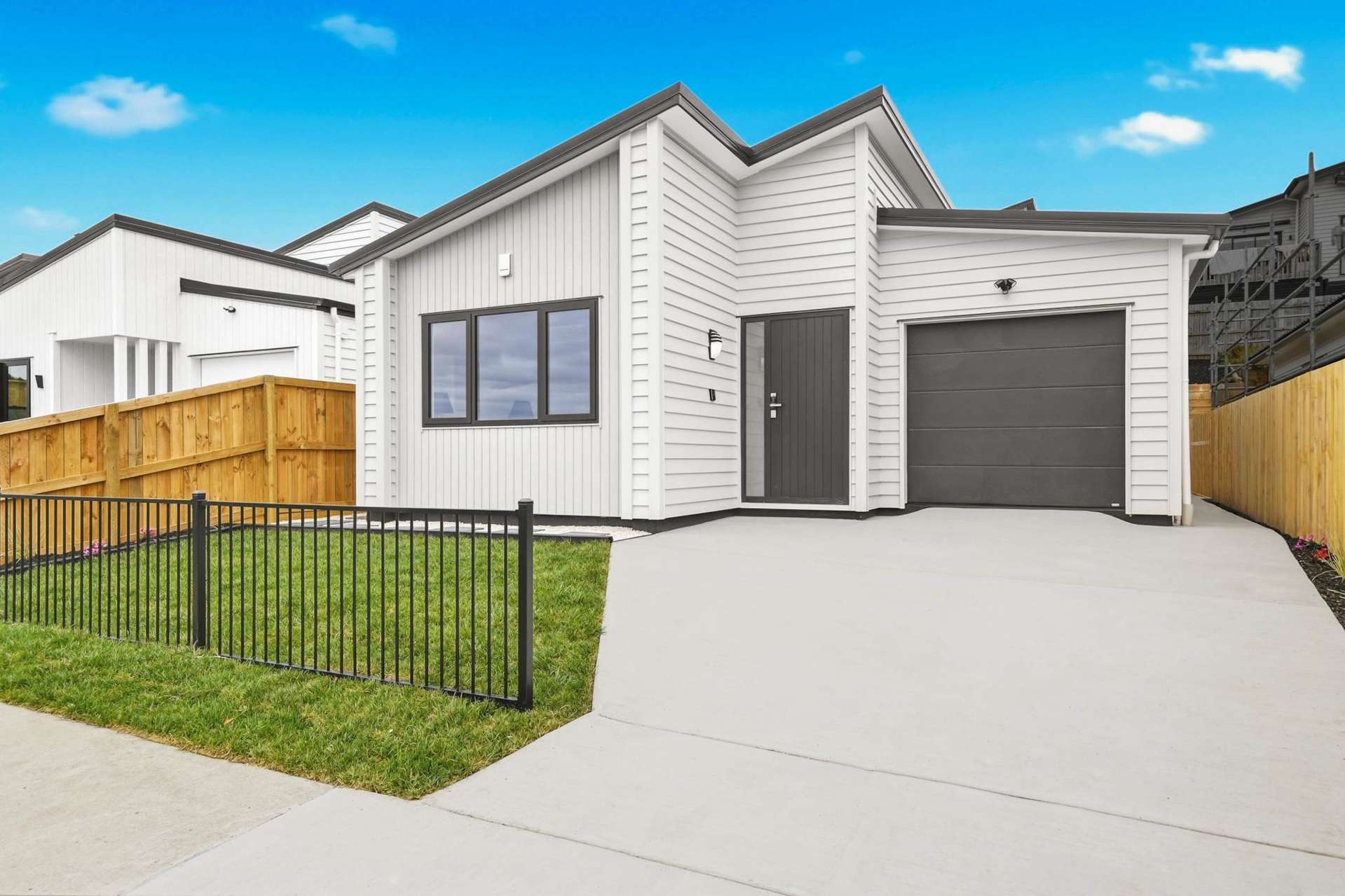 9 Whakairo Crescent Gulf Harbour_0