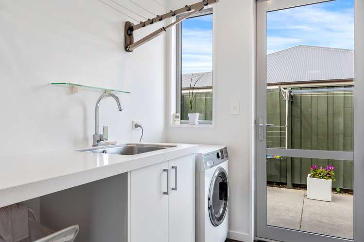 12 Seaward Street Pegasus_16