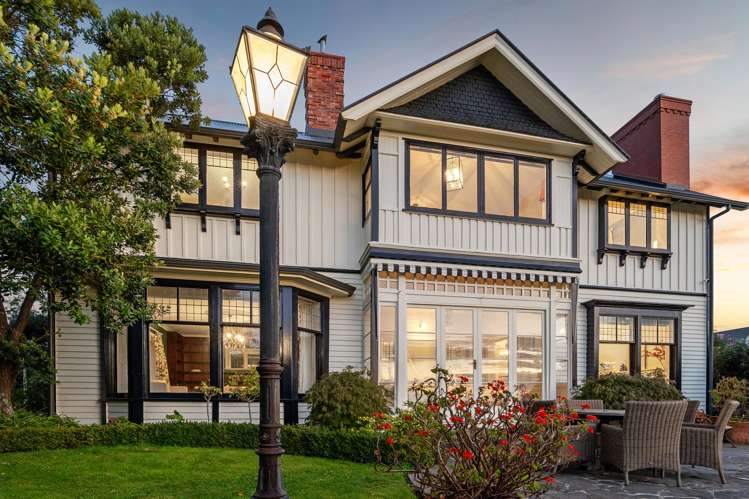 14 MacMillan Avenue_0