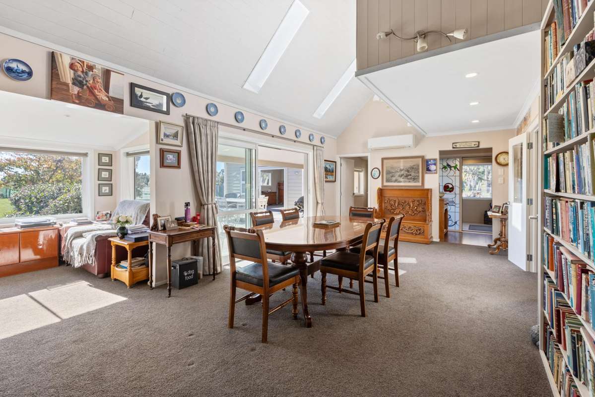 737 Dillons Point Road_1