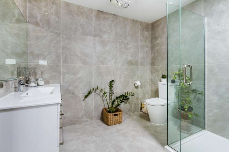 77 Bonair Crescent Silverdale_15