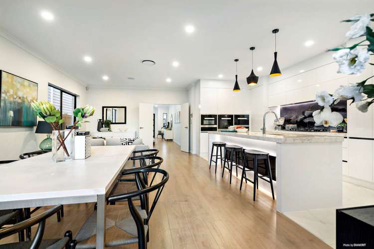 28 Cooladawson Drive Flat Bush_1