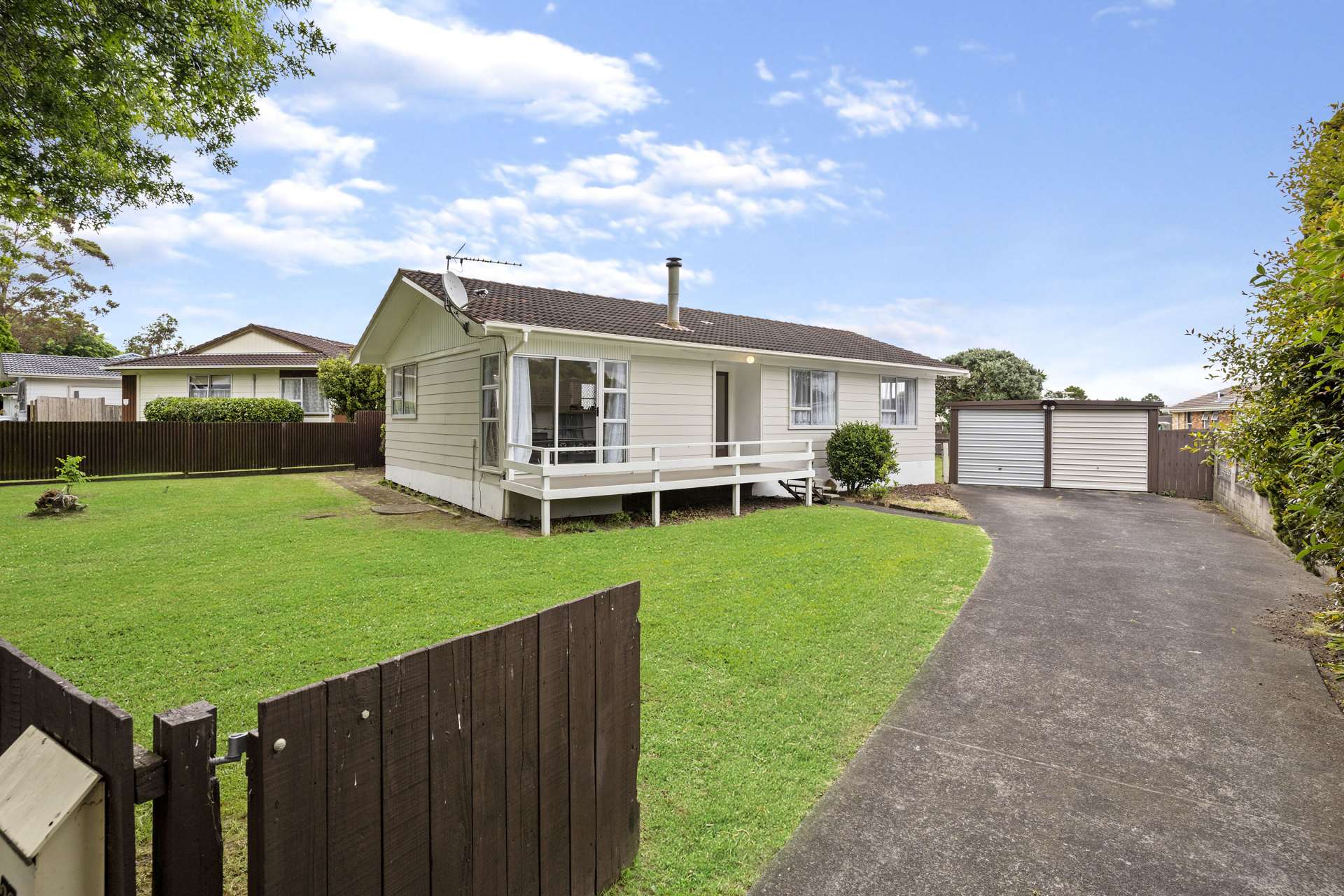 23 Redcrest Avenue Red Hill_0