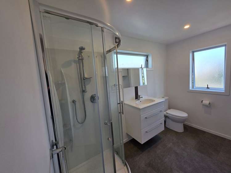2A Holiday Road Stanmore Bay_9