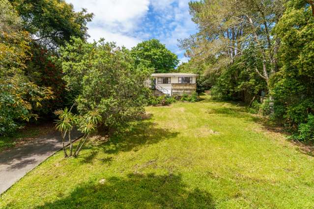 48 Derwent Crescent Titirangi_4