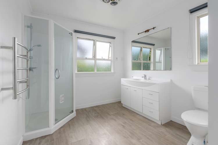 1 James Street Hamilton East_7